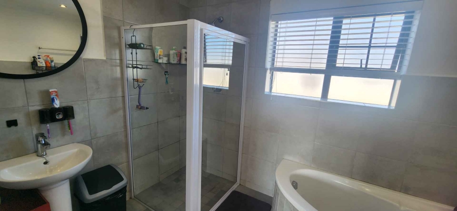 3 Bedroom Property for Sale in Tergniet Western Cape